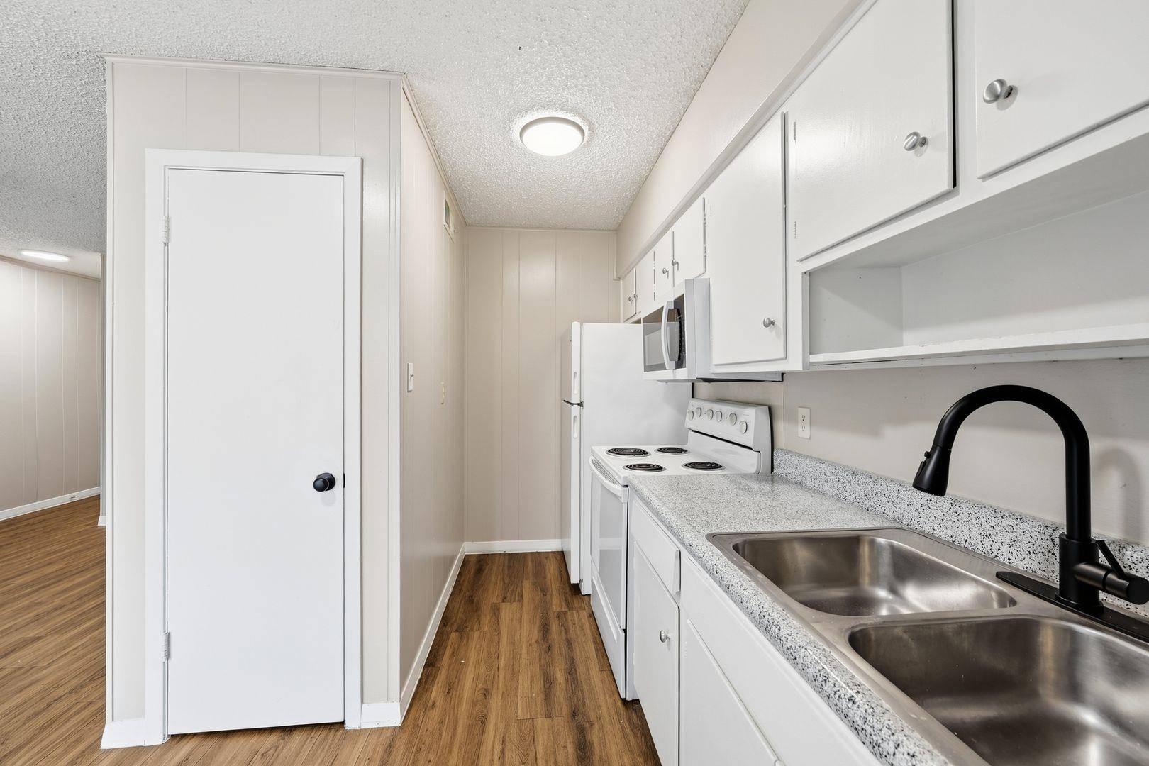 620 W 51st ST #103, Austin, TX 78751