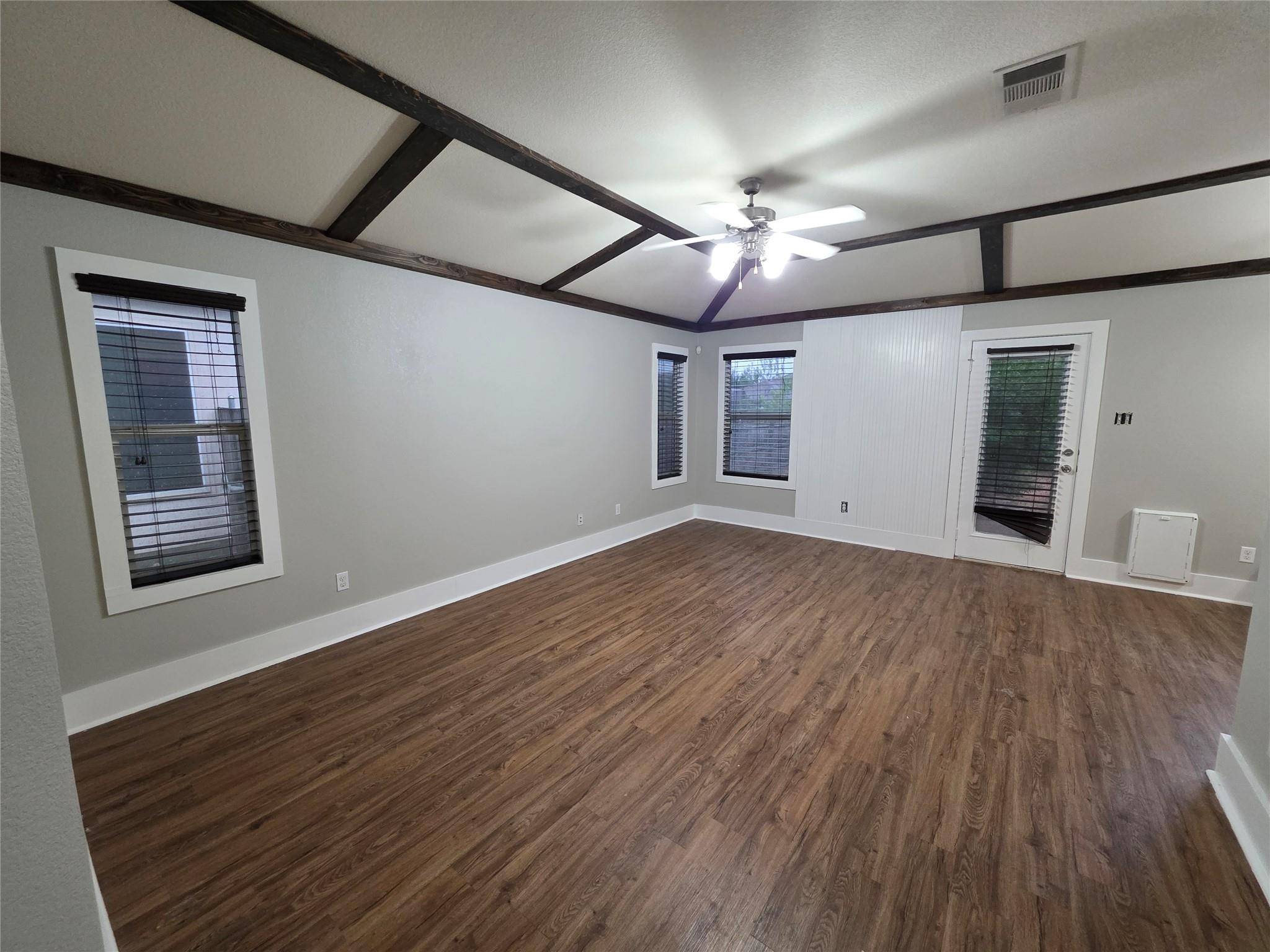 Address not disclosed, Jarrell, TX 76537