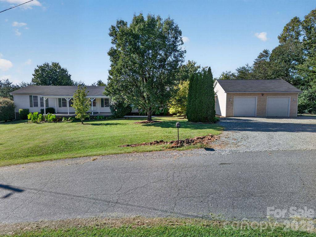6041 Kaylas Ridge RD, Connelly Springs, NC 28612