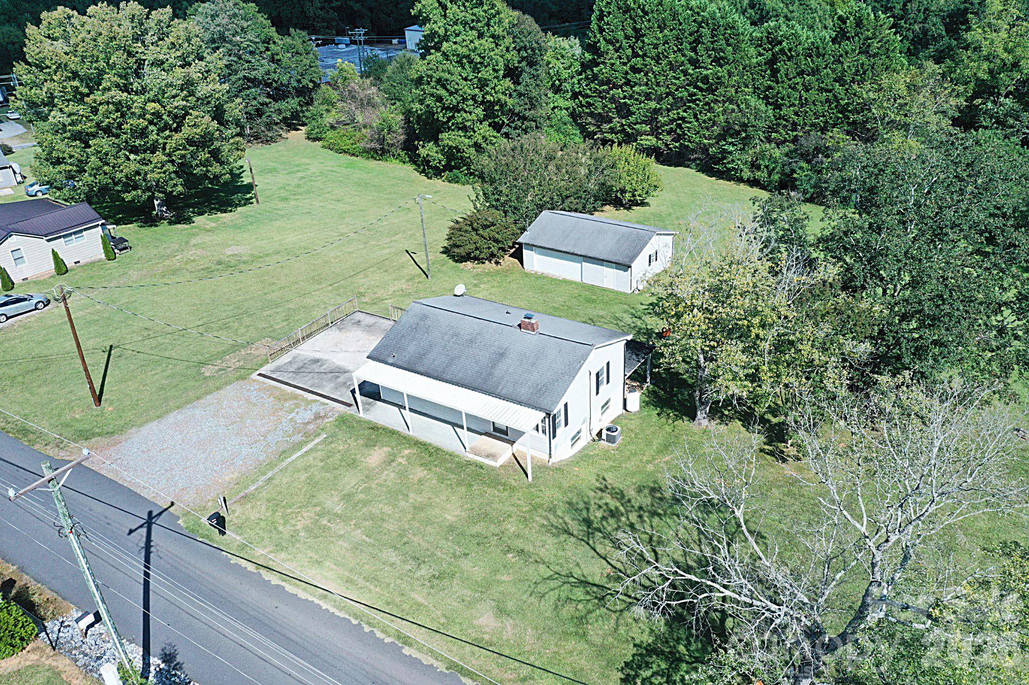 3383 Evans DR, Connelly Springs, NC 28612