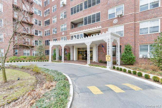 67-38 108th ST #B52, Forest Hills, NY 11375