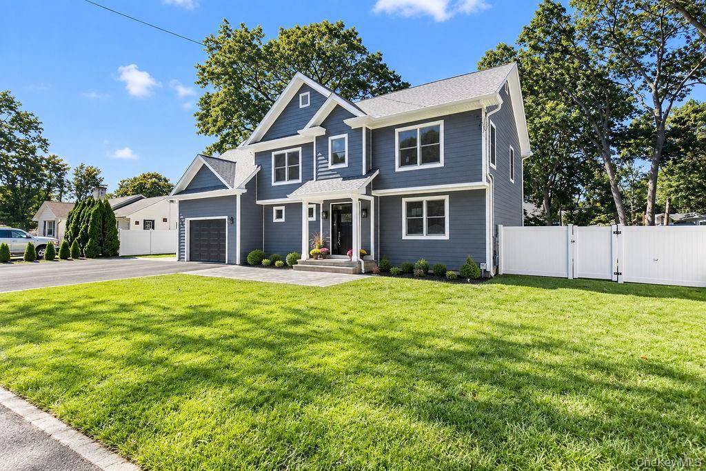 218 W Tyler AVE, Miller Place, NY 11764