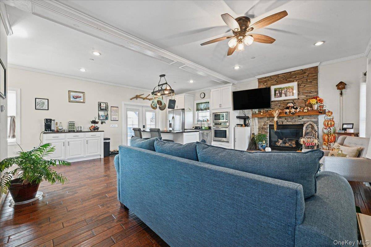 632 Arthur ST, Baldwin, NY 11510