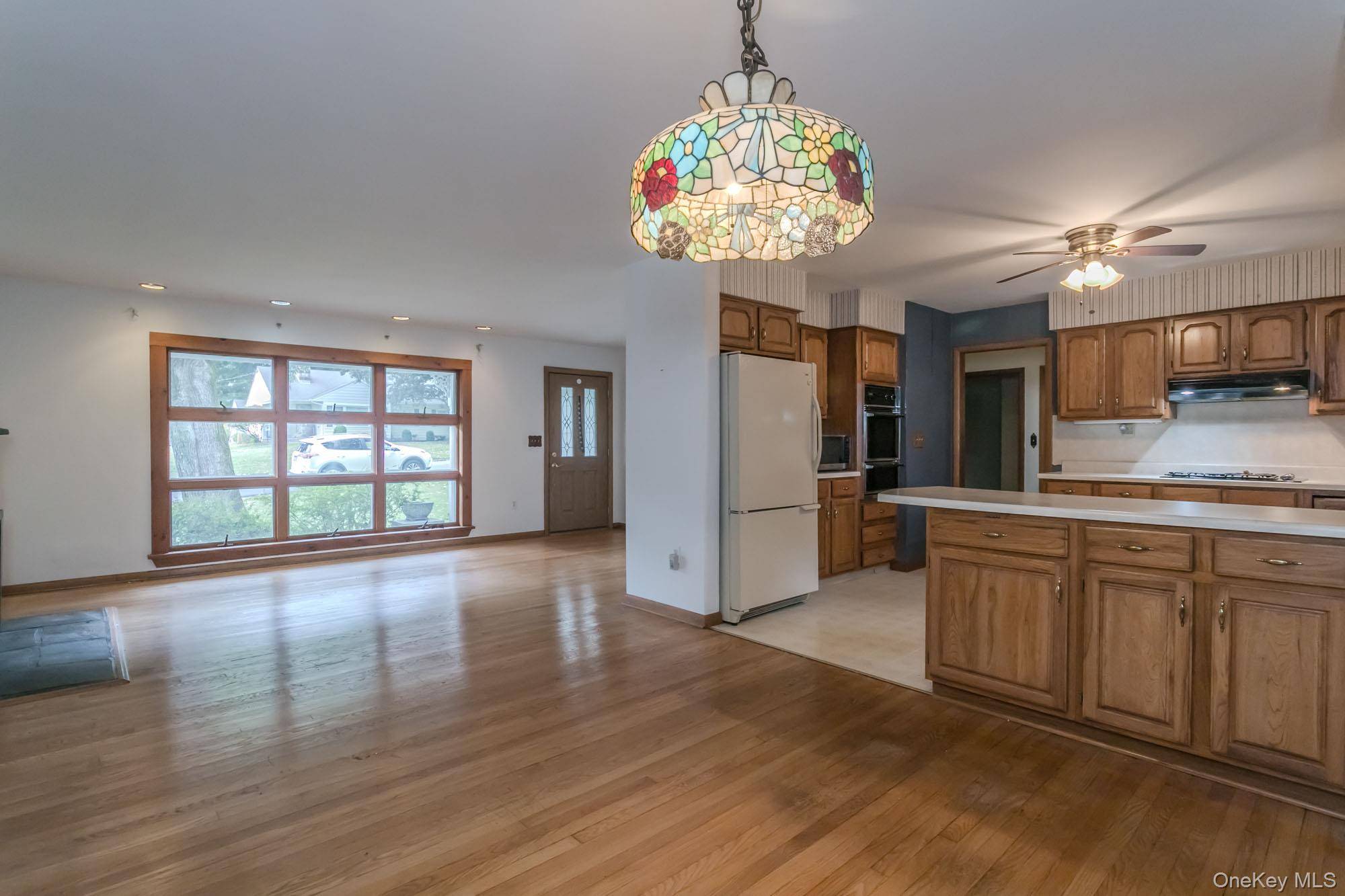 8 Crescent AVE, Warwick, NY 10990