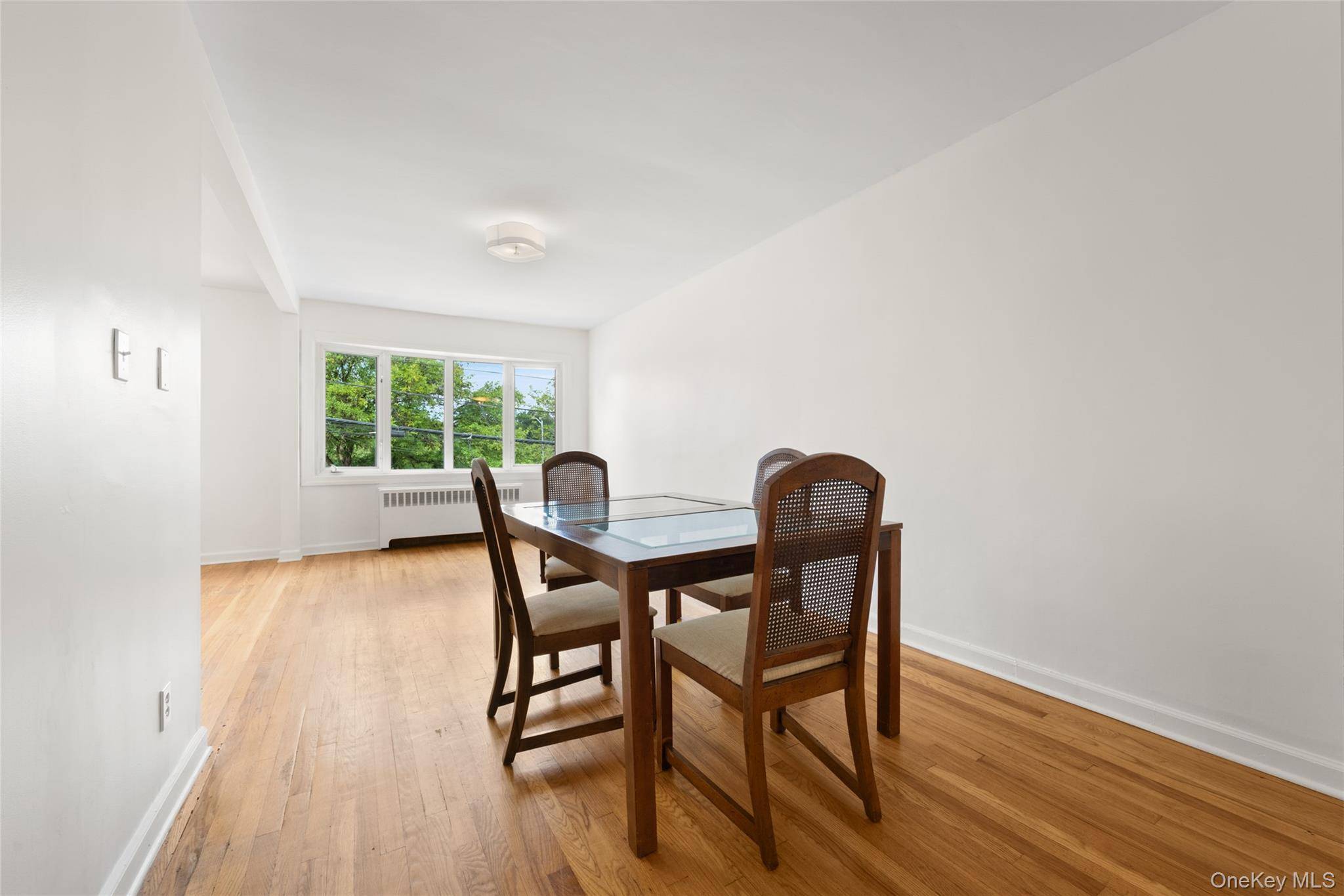 3270 Middletown RD, Bronx, NY 10465