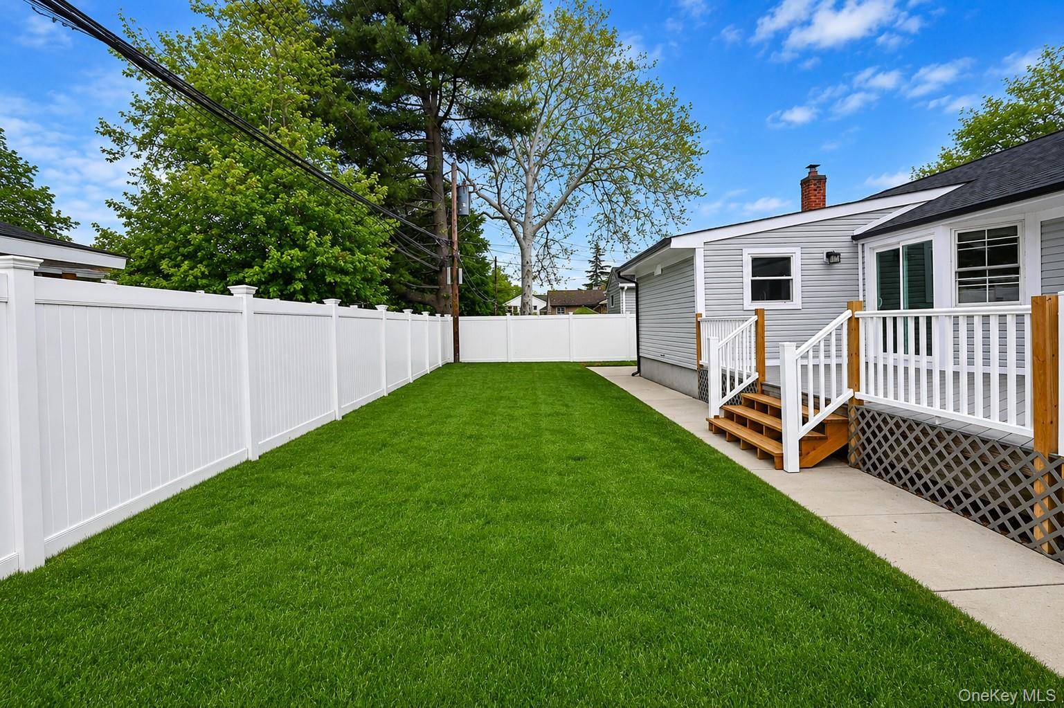 224 Hungry Harbor RD, Valley Stream, NY 11581