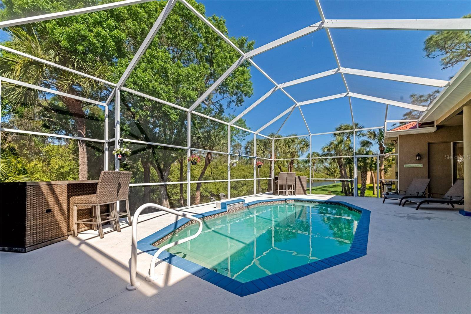 1101 KINGS WAY DR, Nokomis, FL 34275