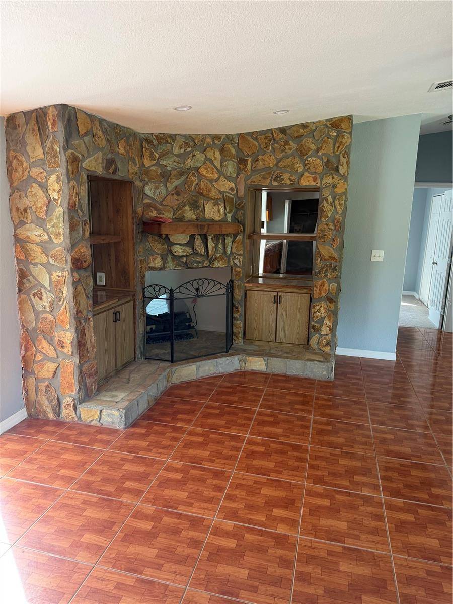 6 SUGAR PINE LOOP, Lake Wales, FL 33898