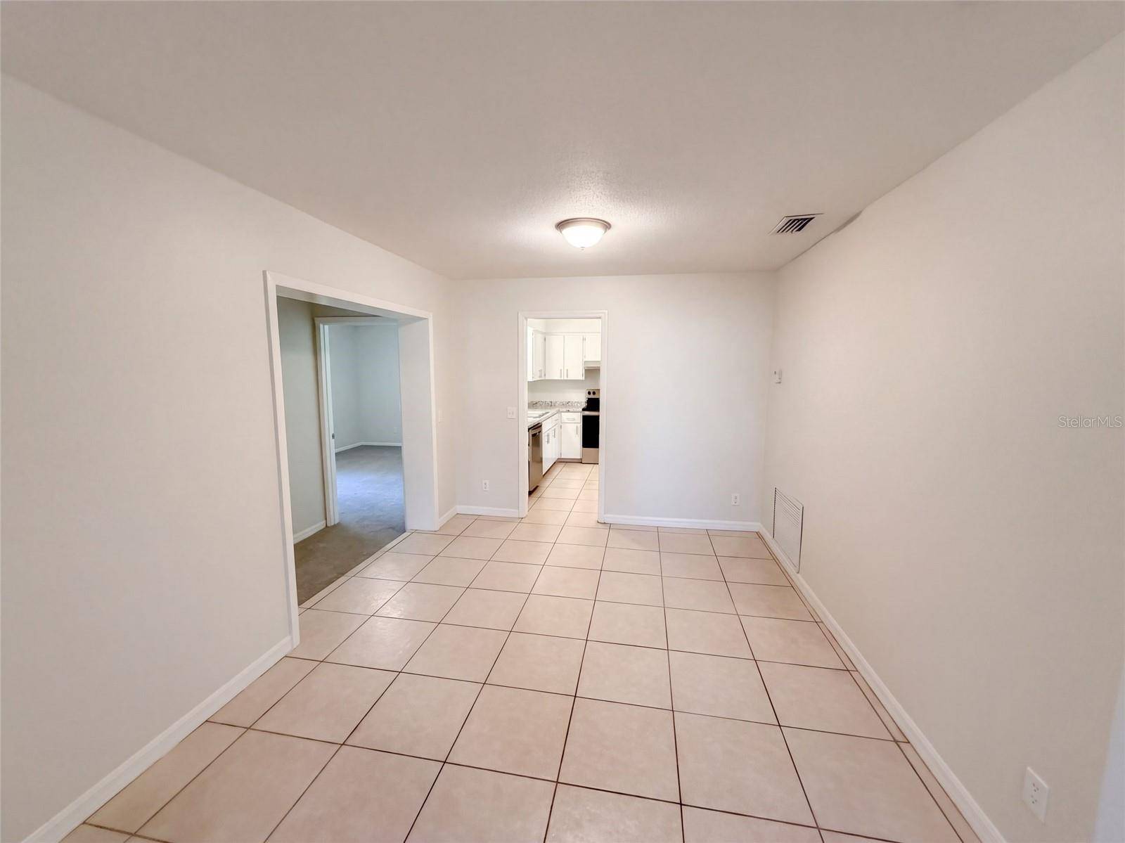 208 ROBIN RD, Altamonte Springs, FL 32701