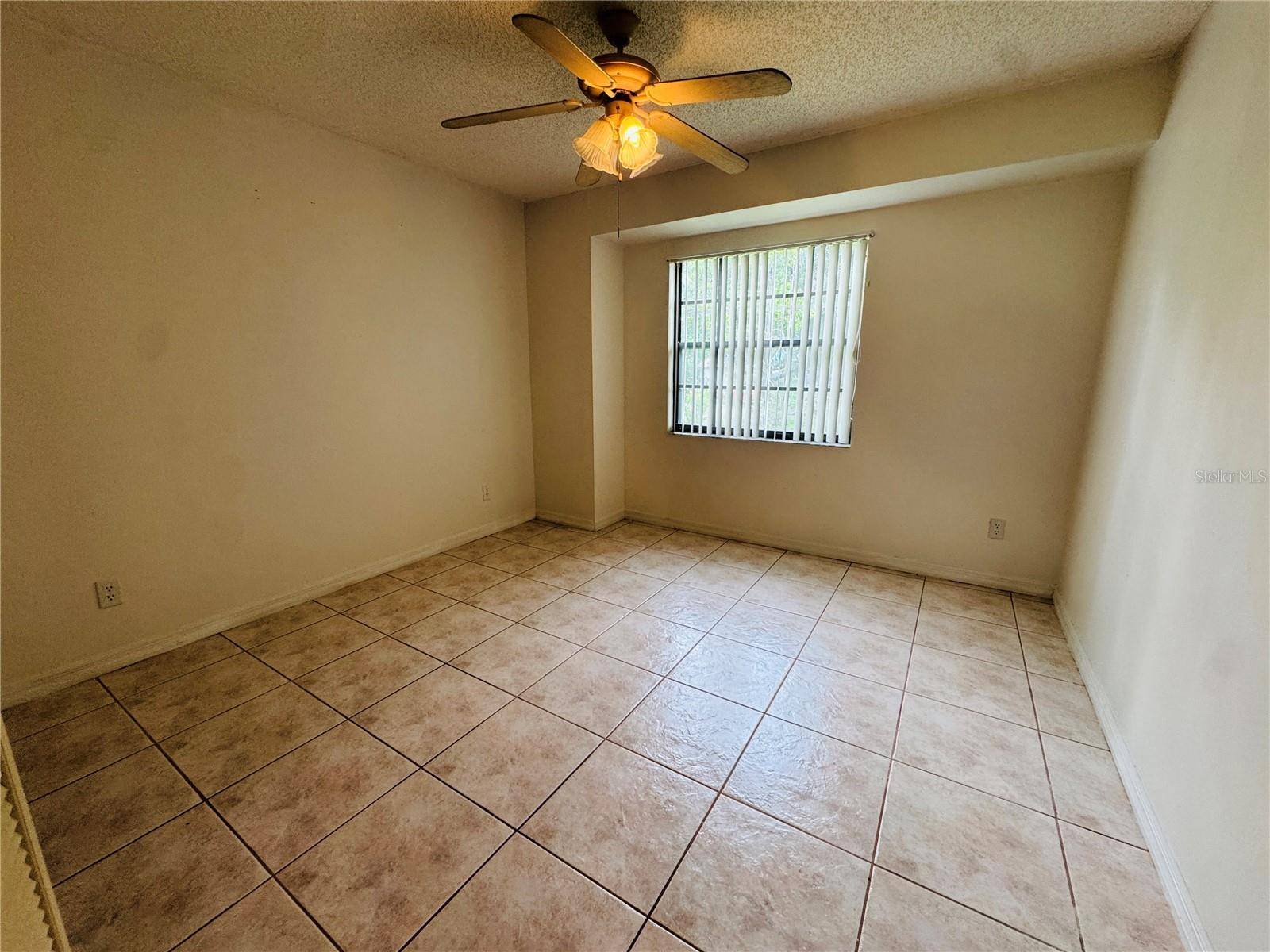 819 CHAMBERLAIN LOOP, Lake Wales, FL 33853