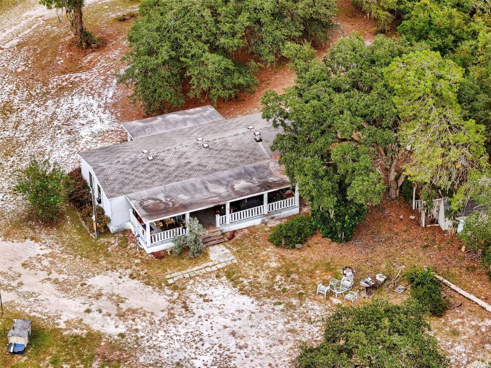1 BAY TRAK, Ocklawaha, FL 32179