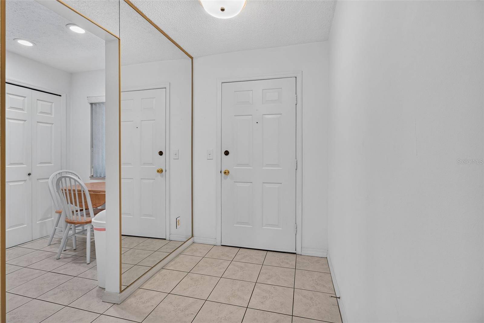 725 83RD AVE N #205, St Petersburg, FL 33702