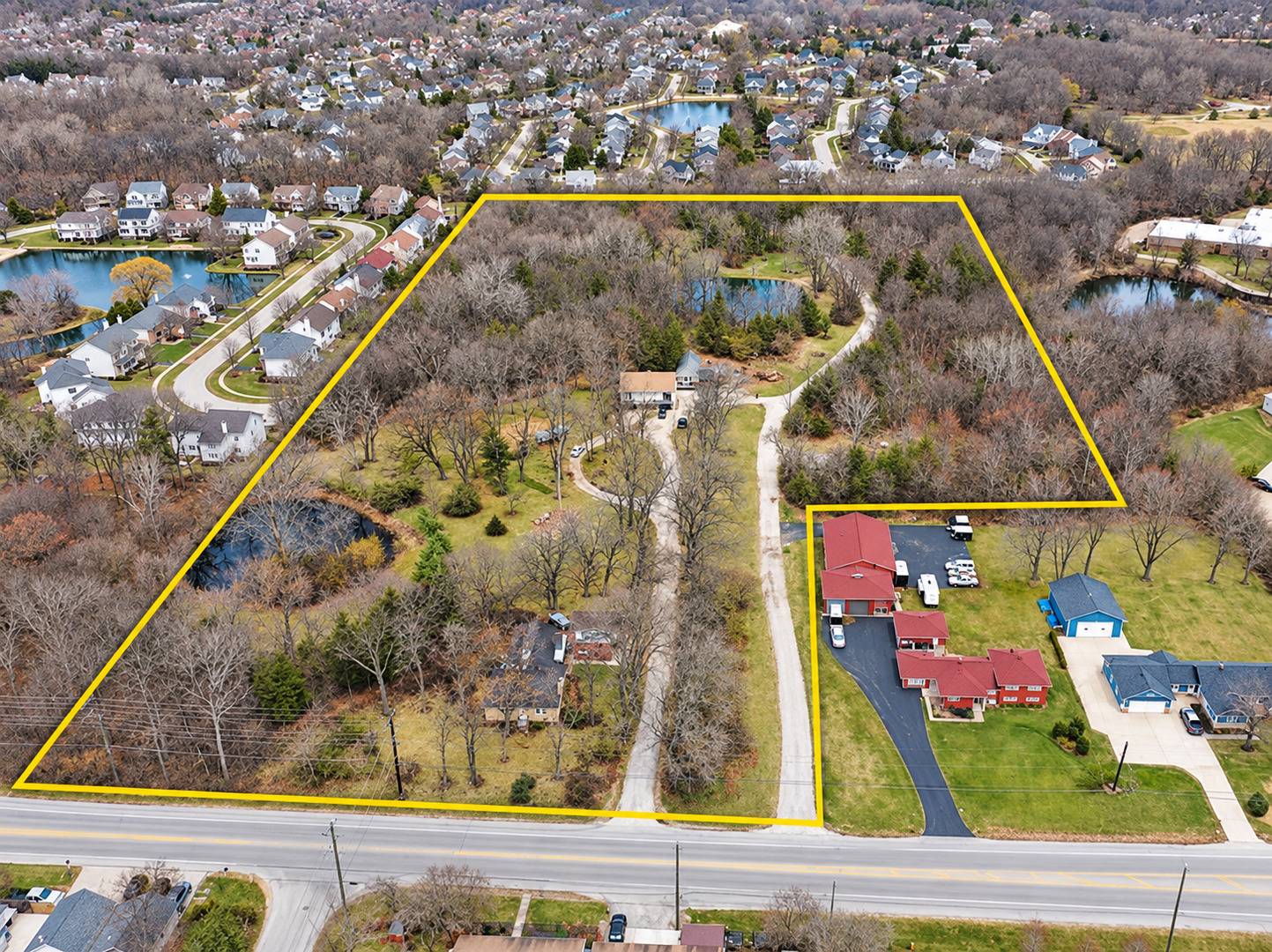 18238 W Gages Lake RD, Grayslake, IL 60030