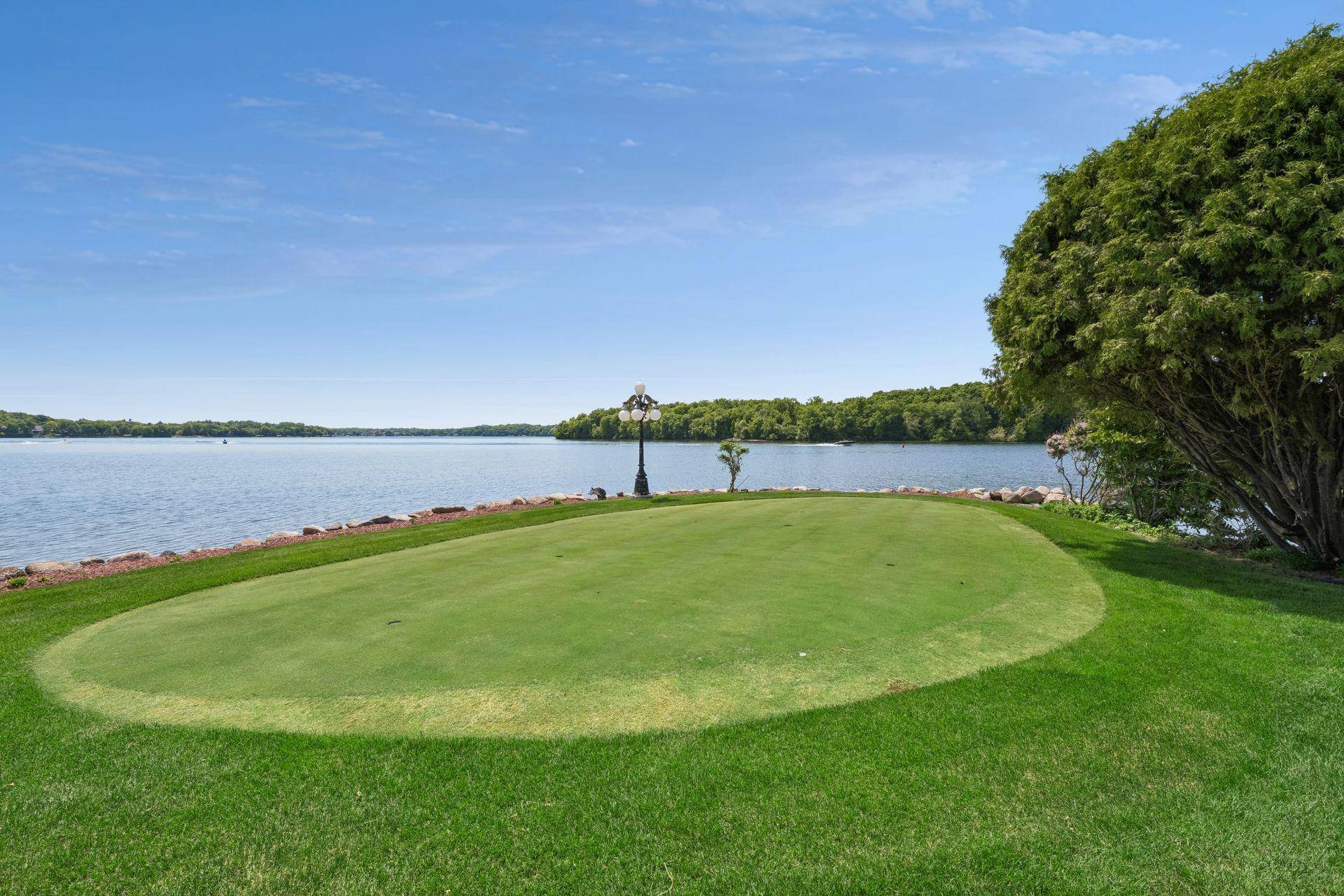 4100 Enchanted LN, Mound, MN 55364