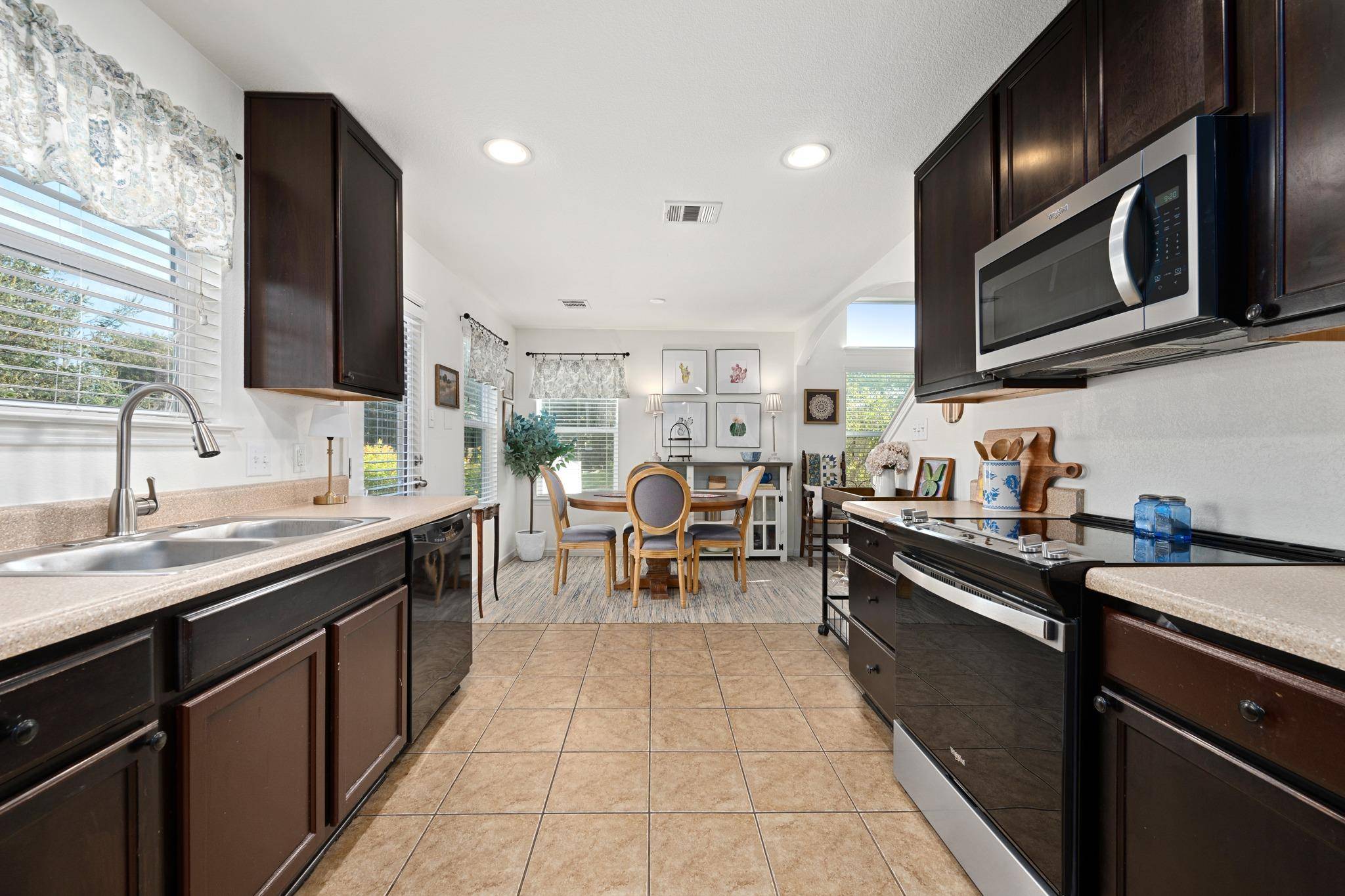 18610 MAMMOTH CAVE BLVD, Pflugerville, TX 78660
