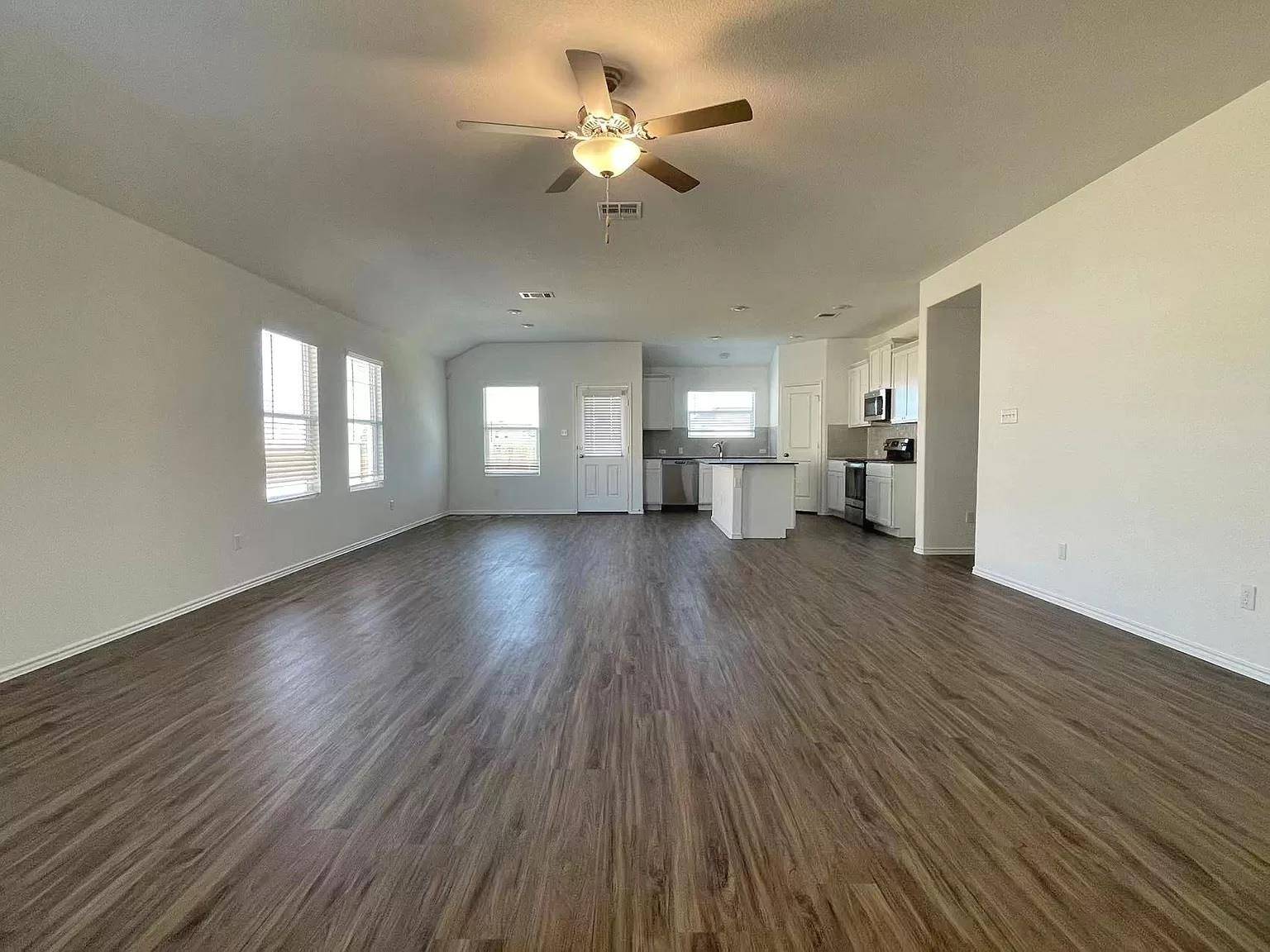 104 Ulmus ST, Hutto, TX 78634