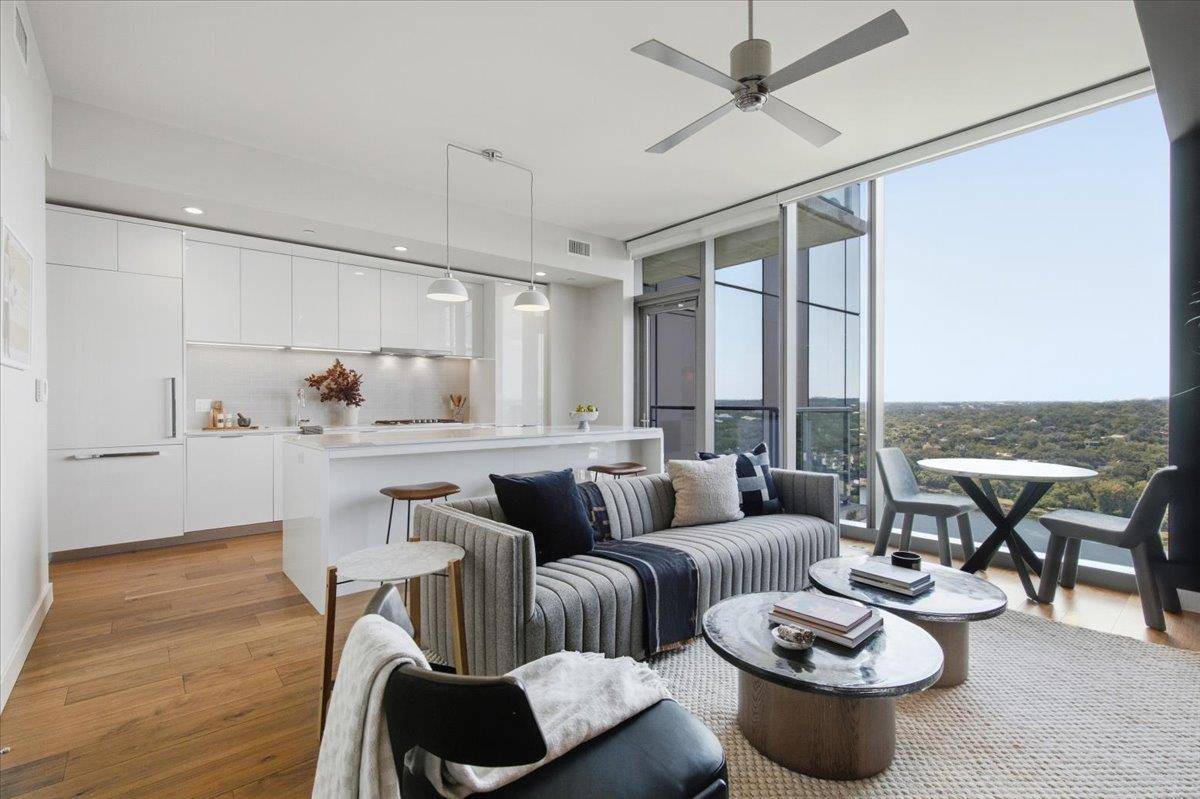 44 East Ave #1811, Austin, TX 78701