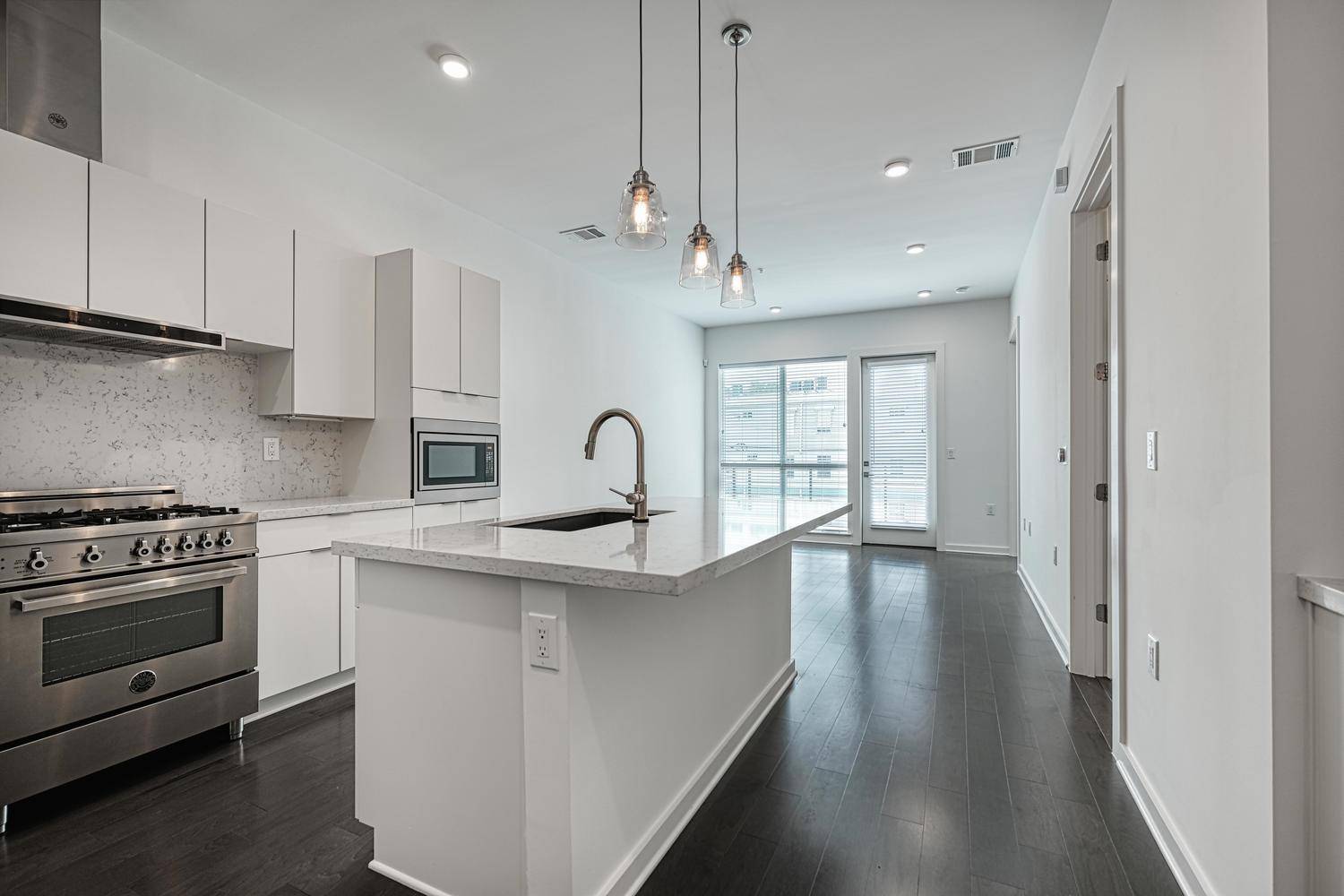 207 W Johanna ST #207, Austin, TX 78704
