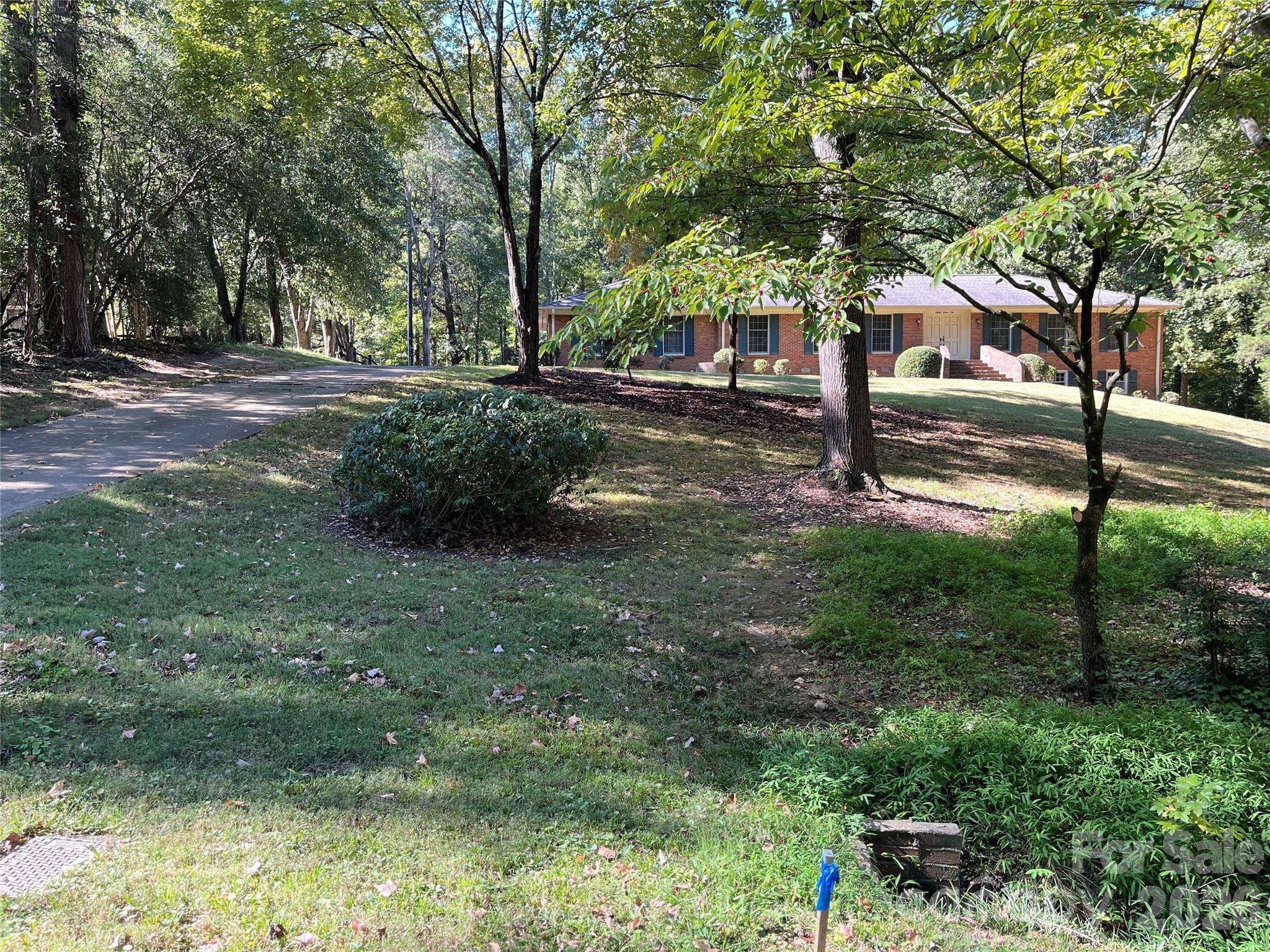 8310 County Downs LN, Charlotte, NC 28270