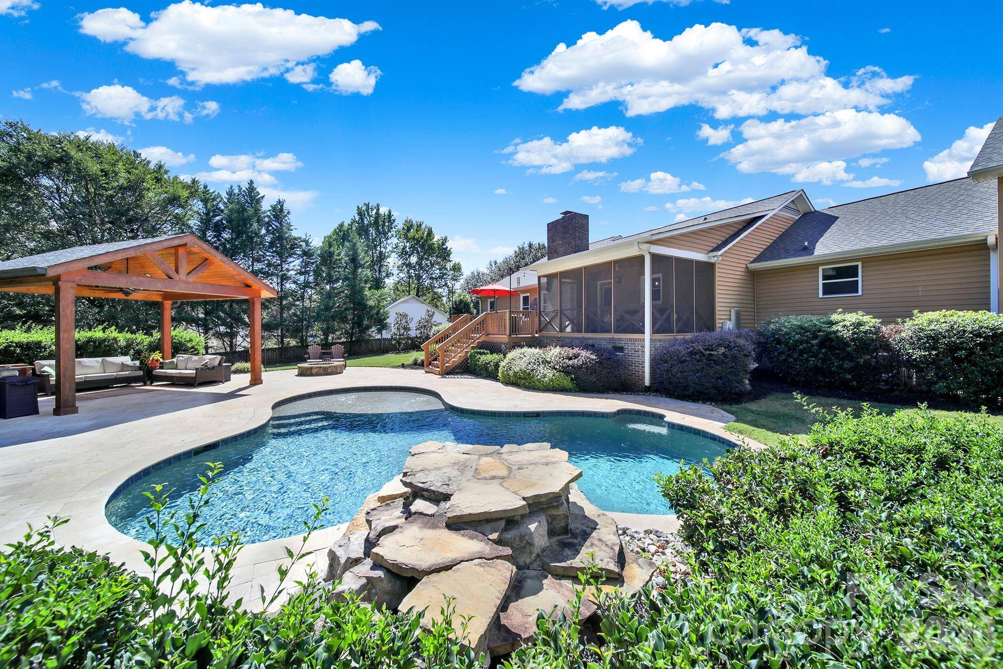 900 Saddle Ridge RD, Fort Mill, SC 29708