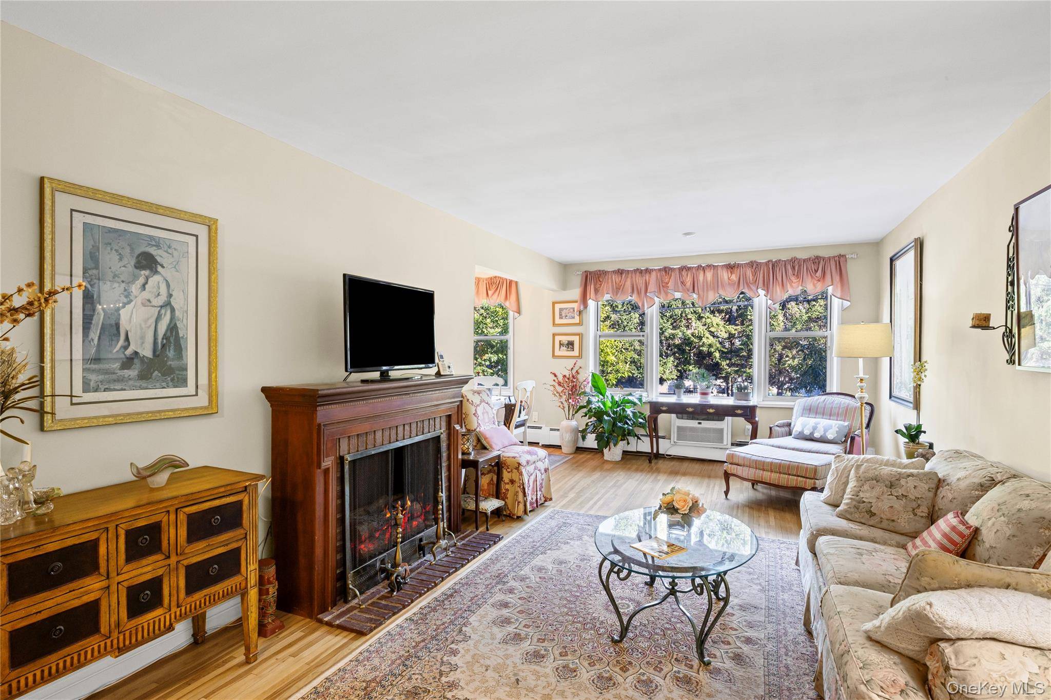 120 Morris AVE #B5, Rockville Centre, NY 11570