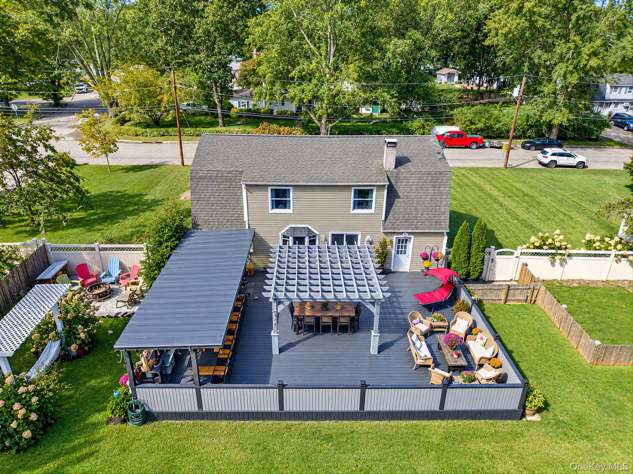 27 Wagner DR, Coram, NY 11727
