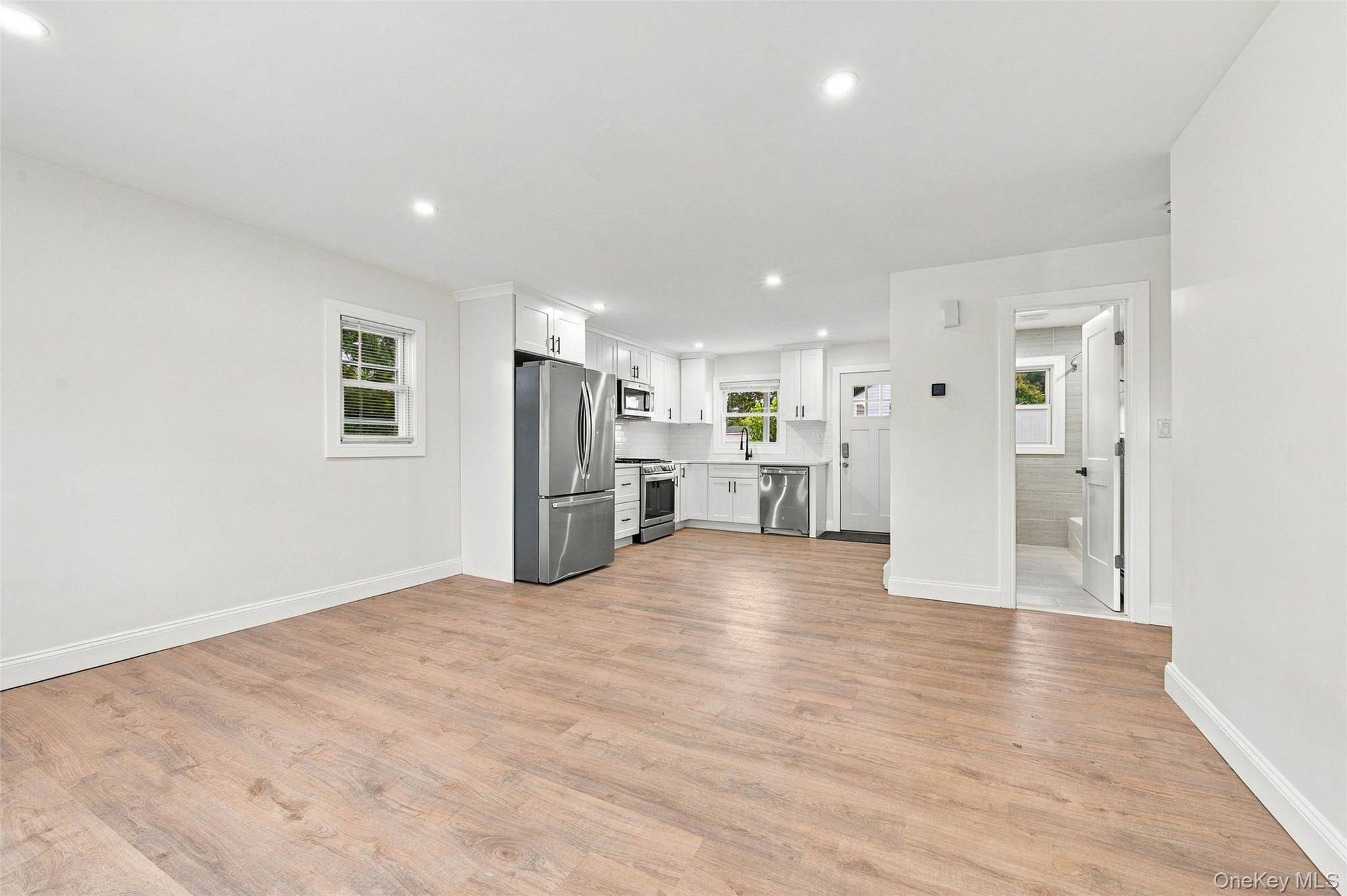 60 Mirin AVE #1st Floor, Roosevelt, NY 11575