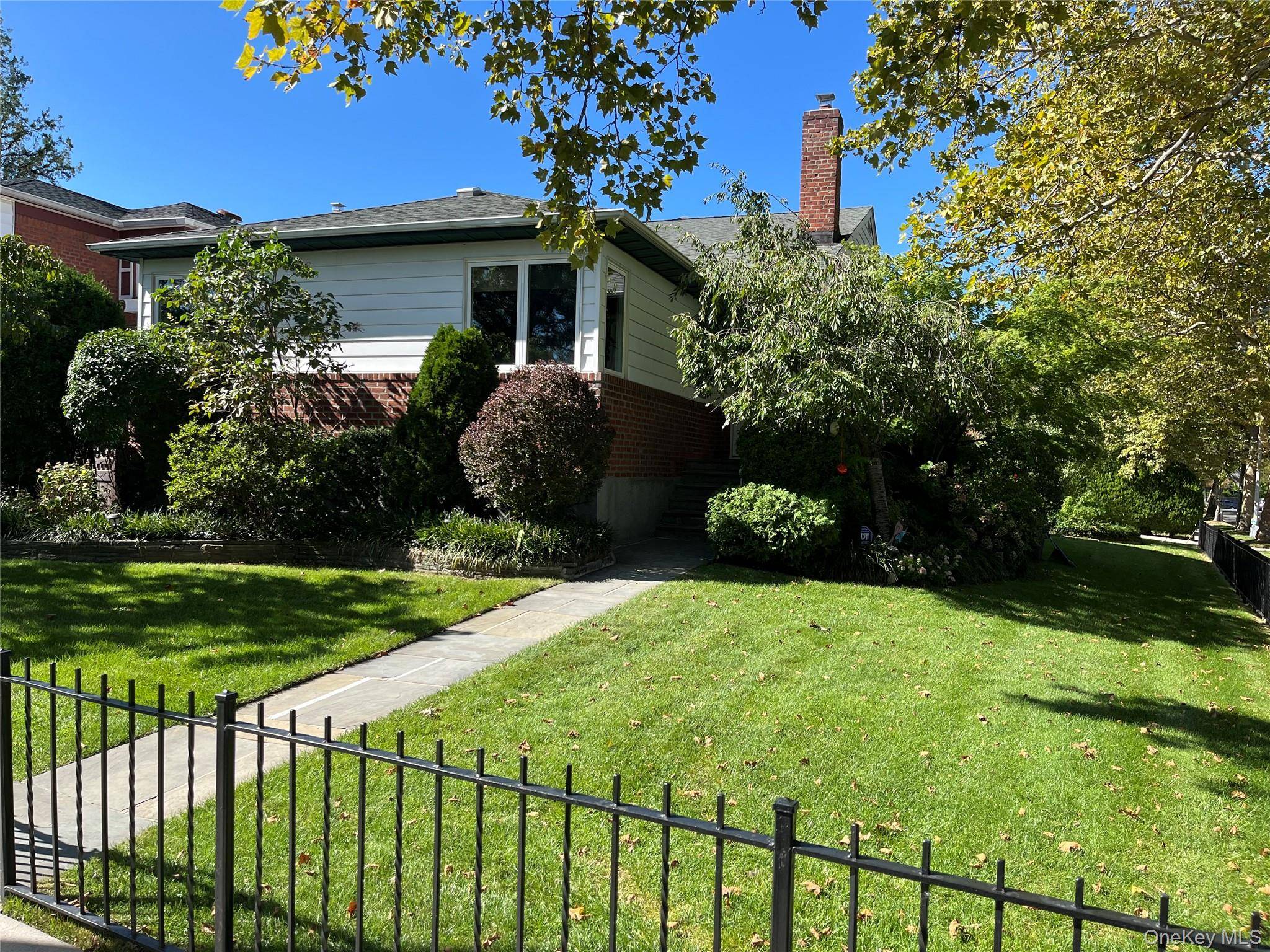 20953 28th AVE, Bayside, NY 11360