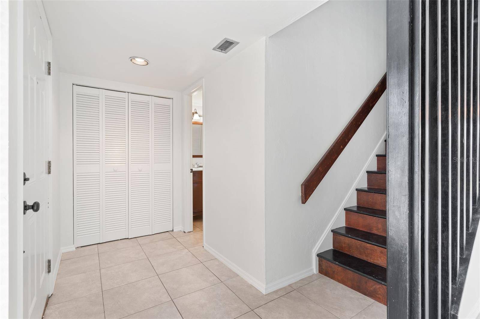 1836 N CRYSTAL LAKE DR #87, Lakeland, FL 33801