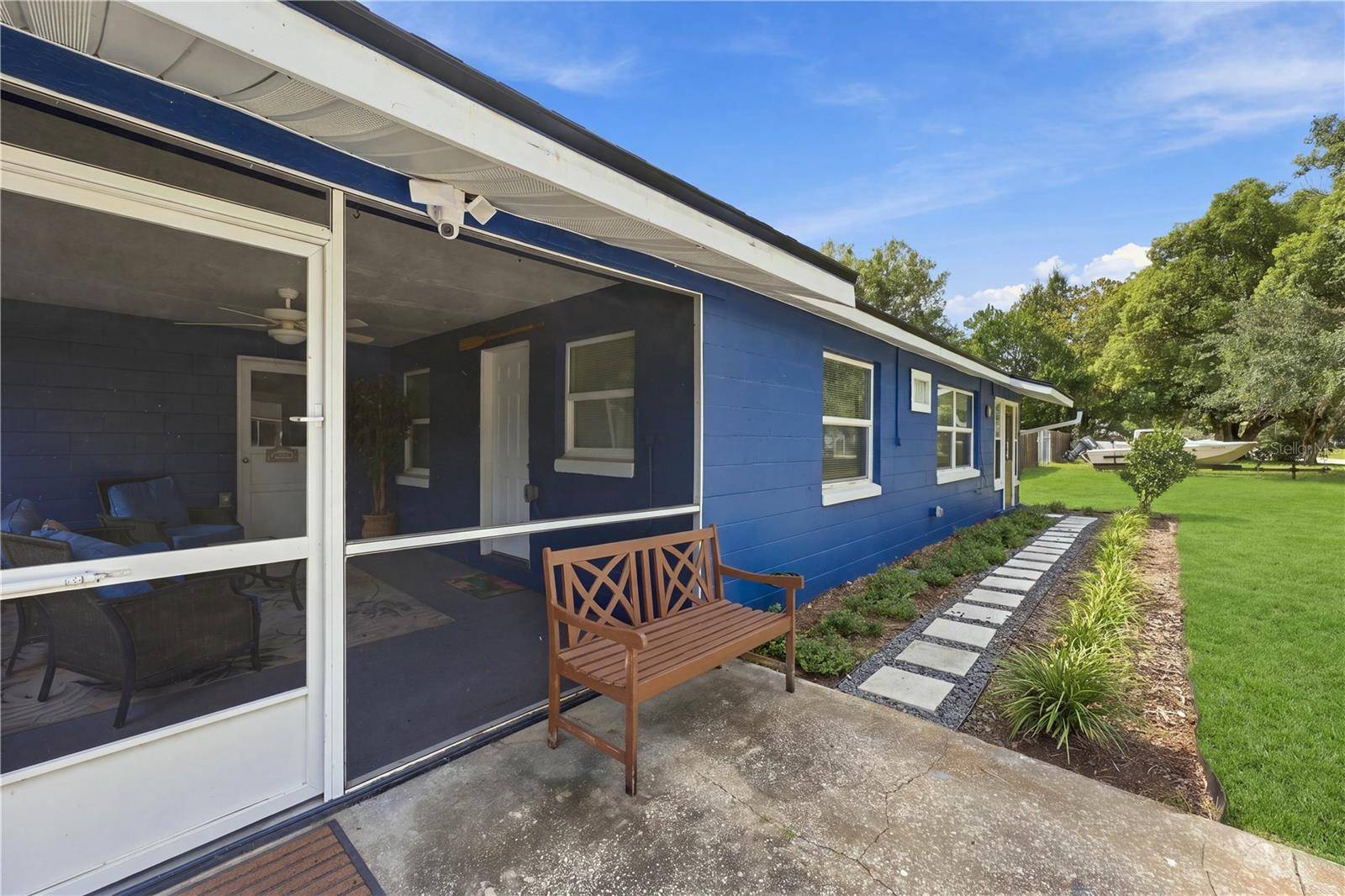 121 ANGELES RD, Debary, FL 32713
