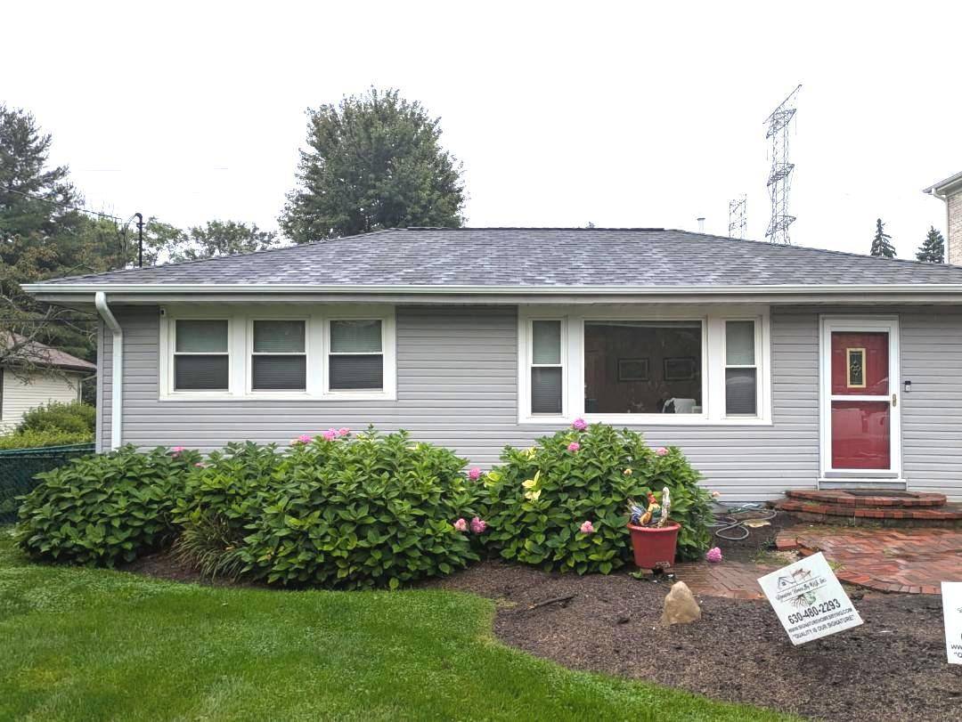 22W043 1st ST, Glen Ellyn, IL 60137