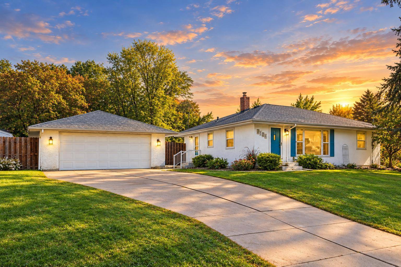 2128 Cohansey BLVD, Roseville, MN 55113