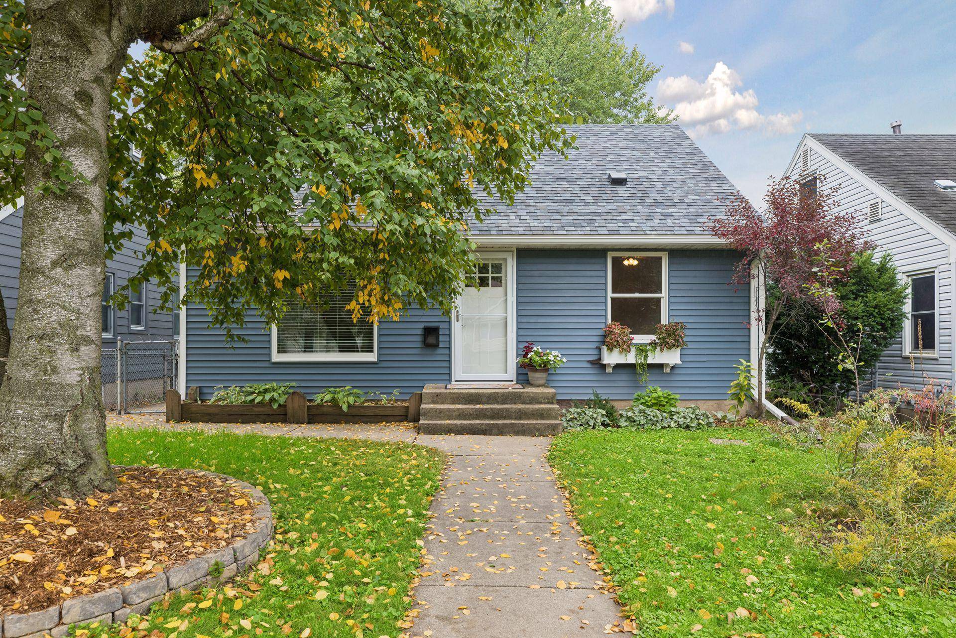 3801 26 1/2 AVE N, Robbinsdale, MN 55422