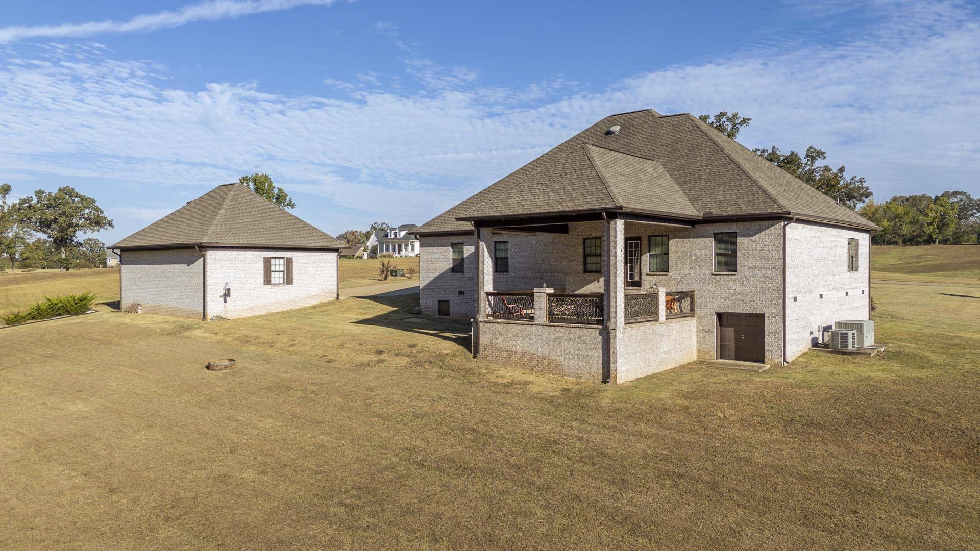 340 GRAND OAKS CV, Savannah, TN 38372