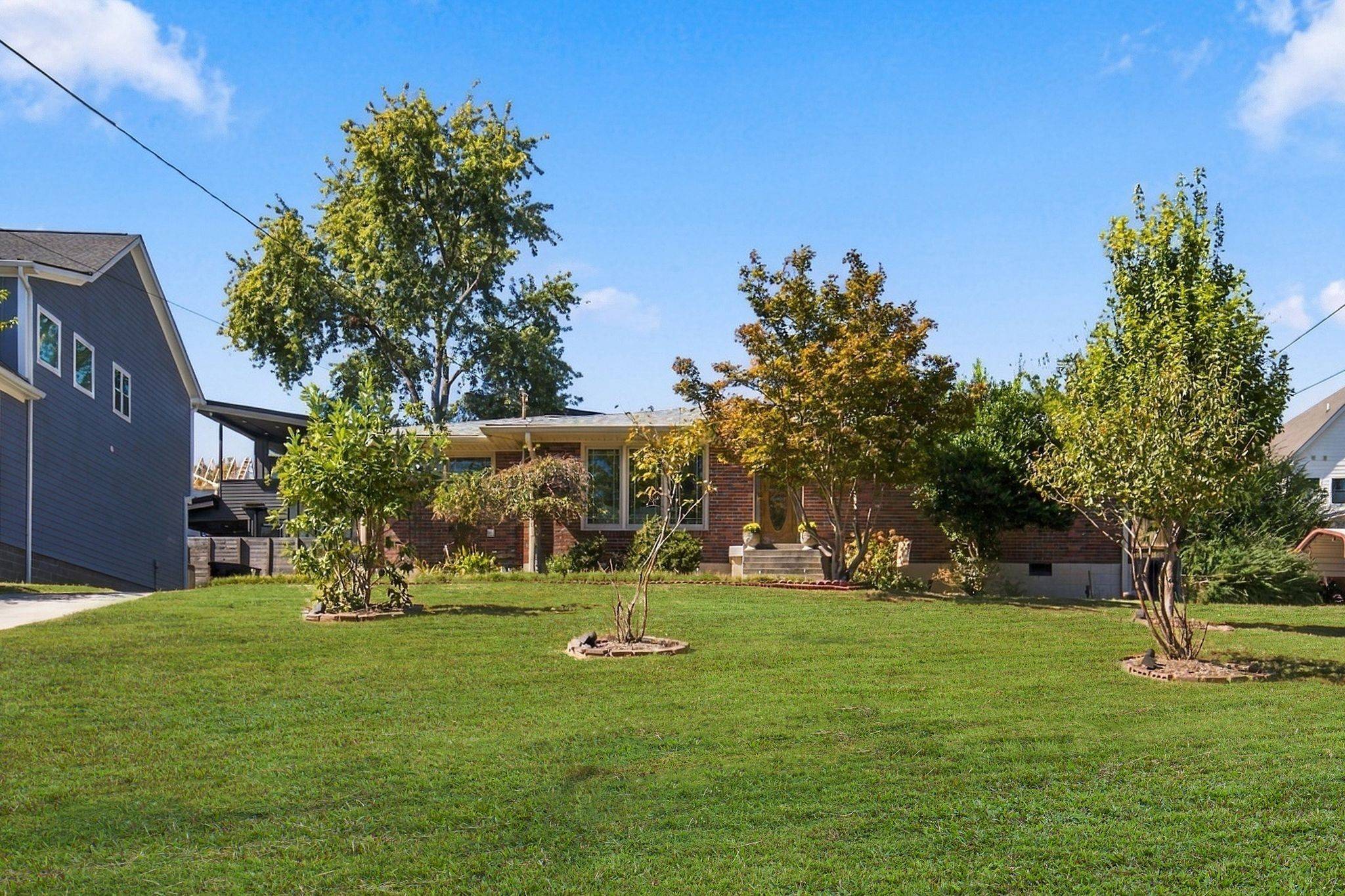 904 Mitchell Rd, Nashville, TN 37206