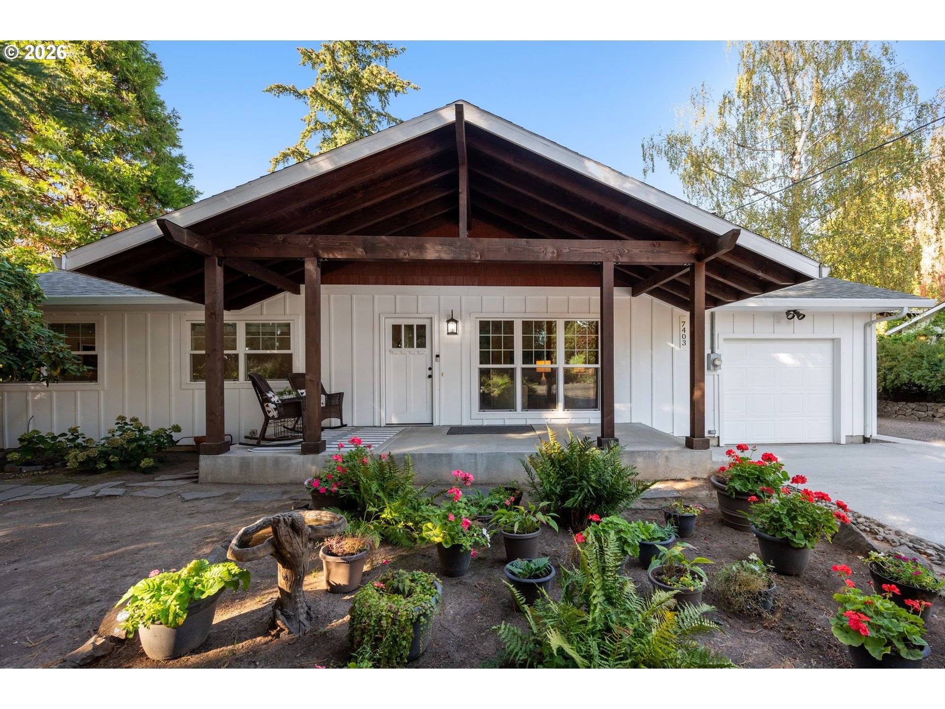7403 SW MAPLELEAF ST, Portland, OR 97223