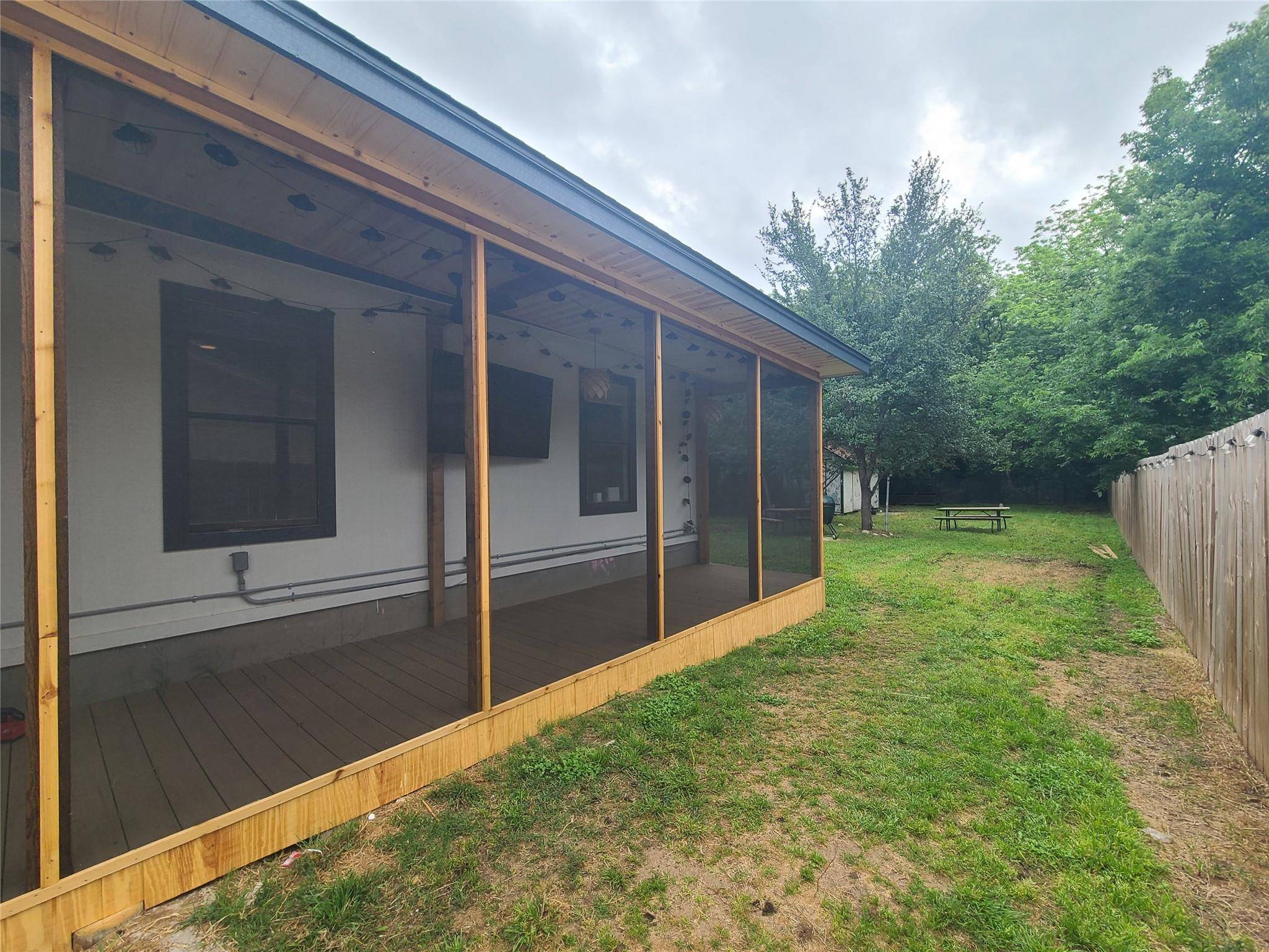 1147 Brookswood Ave, Austin, TX 78721