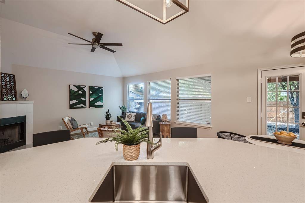 1701 Hollow Tree BLVD, Round Rock, TX 78681