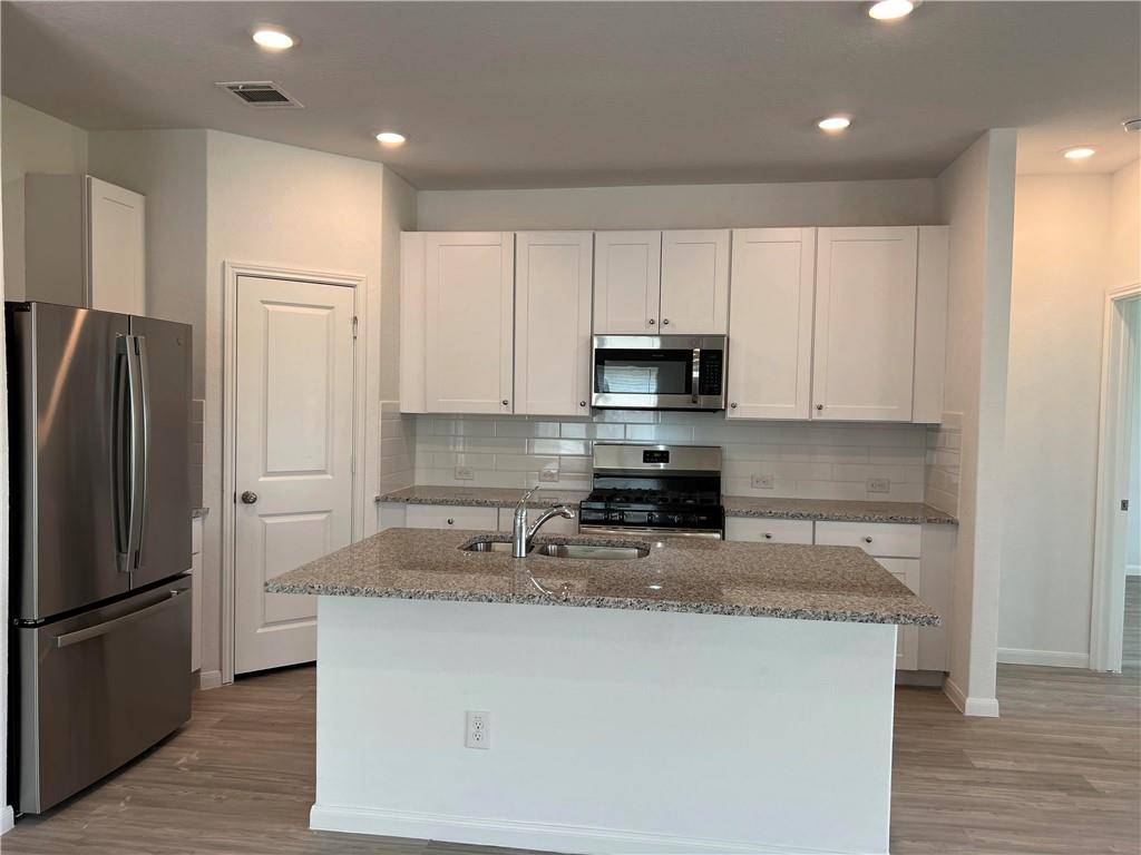 3023 Shore Lark, New Braunfels, TX 78130