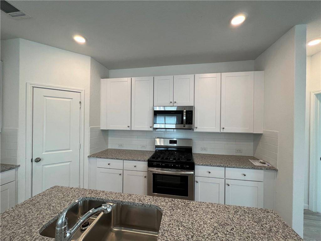 3023 Shore Lark, New Braunfels, TX 78130