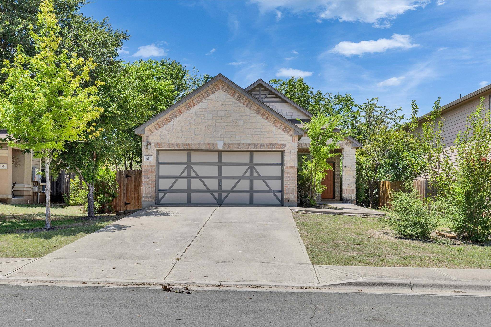 521 New Country RD, Kyle, TX 78640