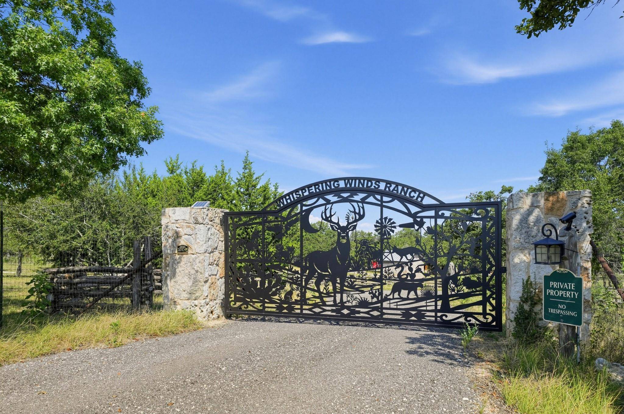 328 Himmel RD, Fredericksburg, TX 78624