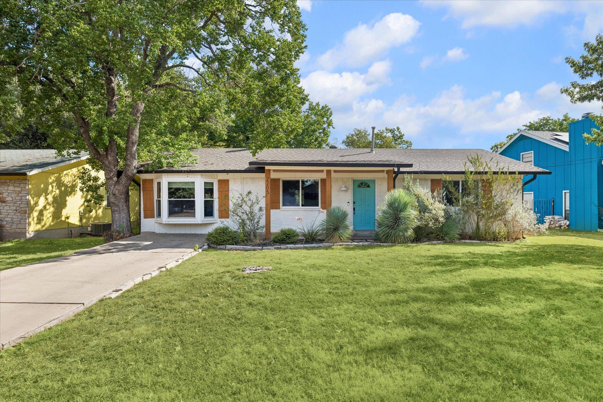 2205 Quail Meadow DR, Georgetown, TX 78626