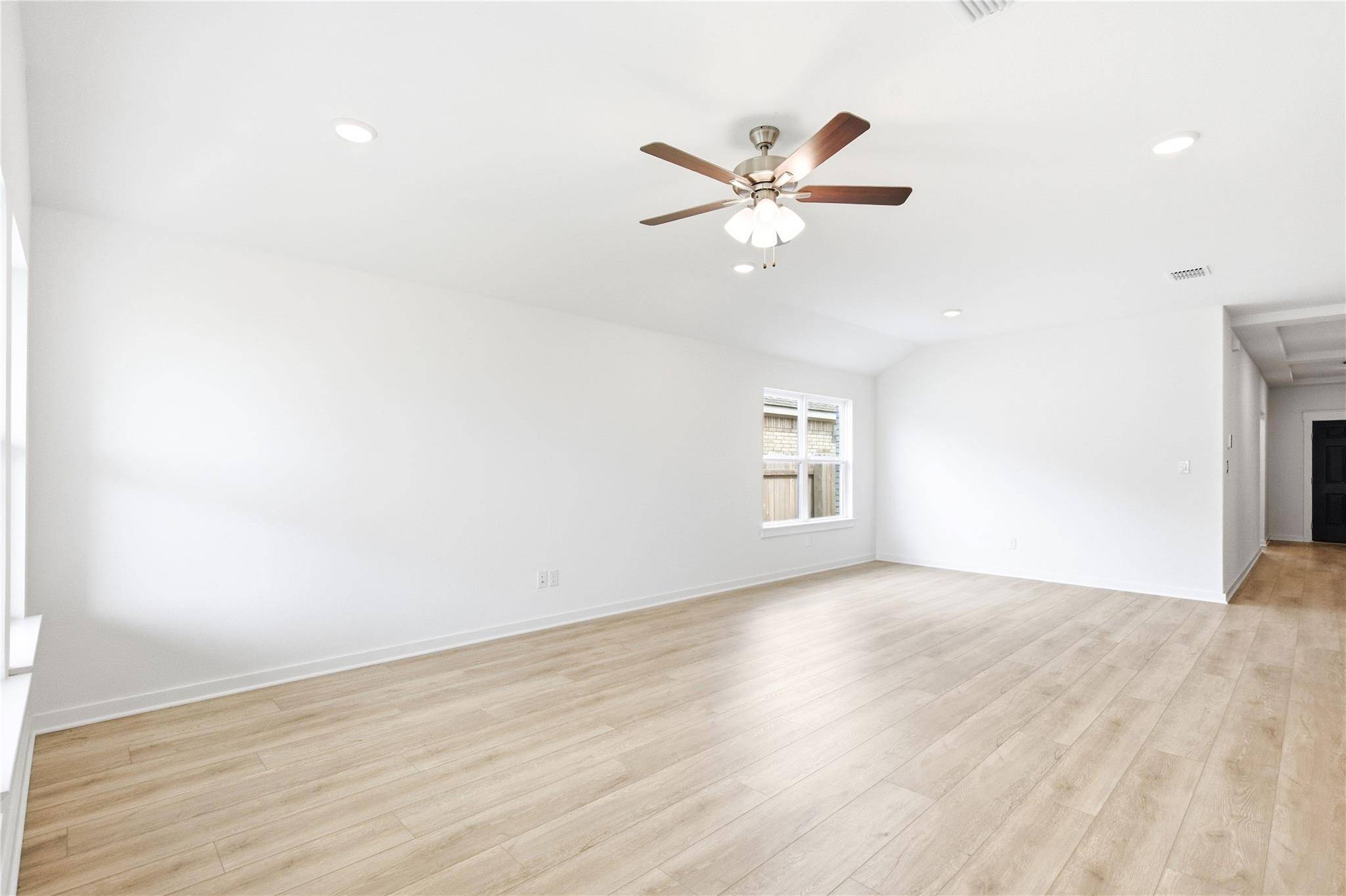 236 Bellie LN, Kyle, TX 78640