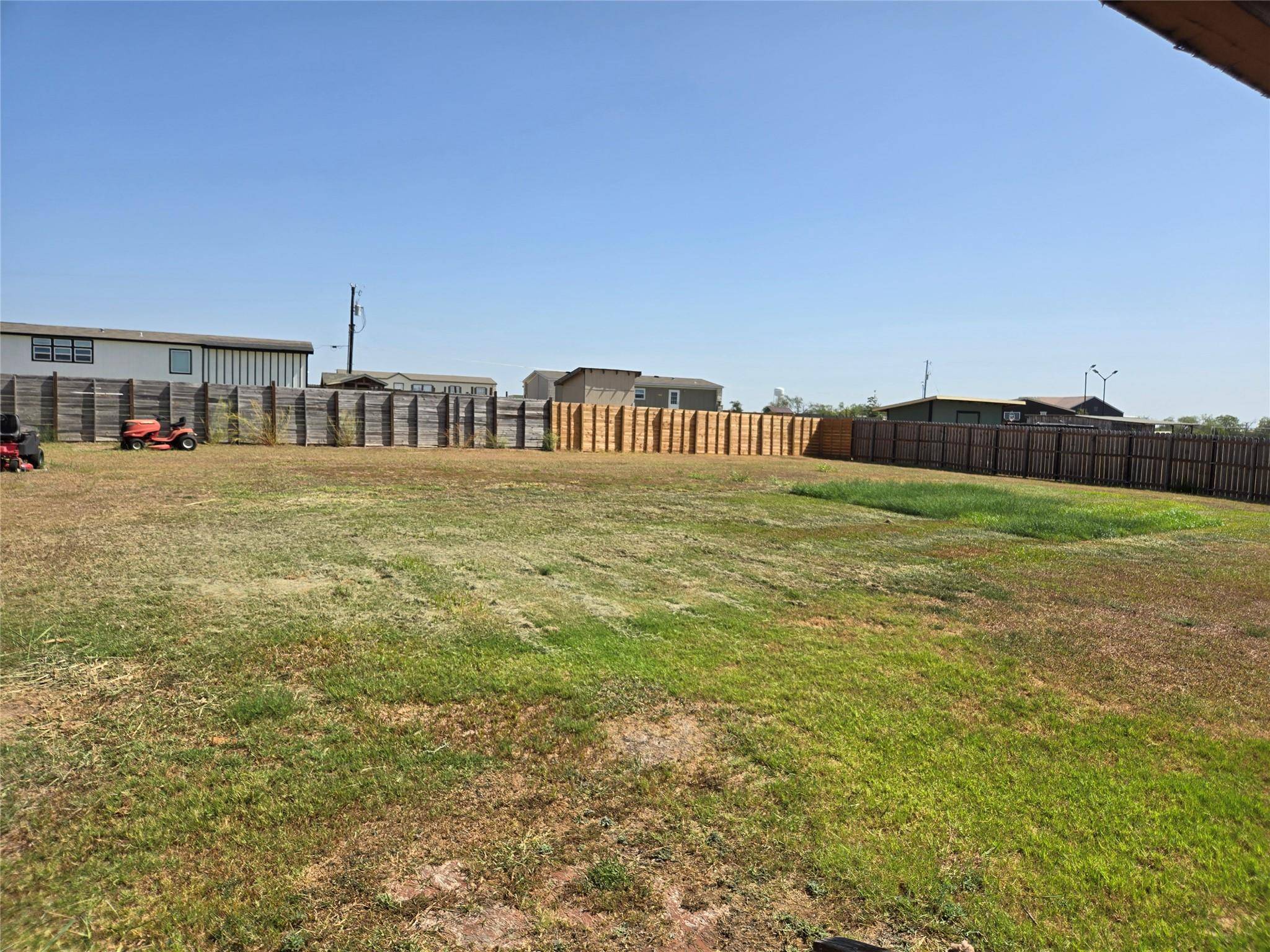 166 Brown Pelican DR, Del Valle, TX 78617