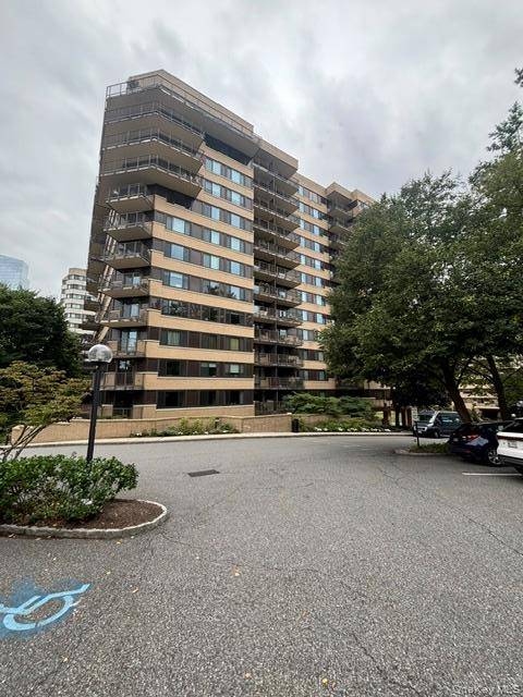 25 Rockledge AVE #517, White Plains, NY 10601
