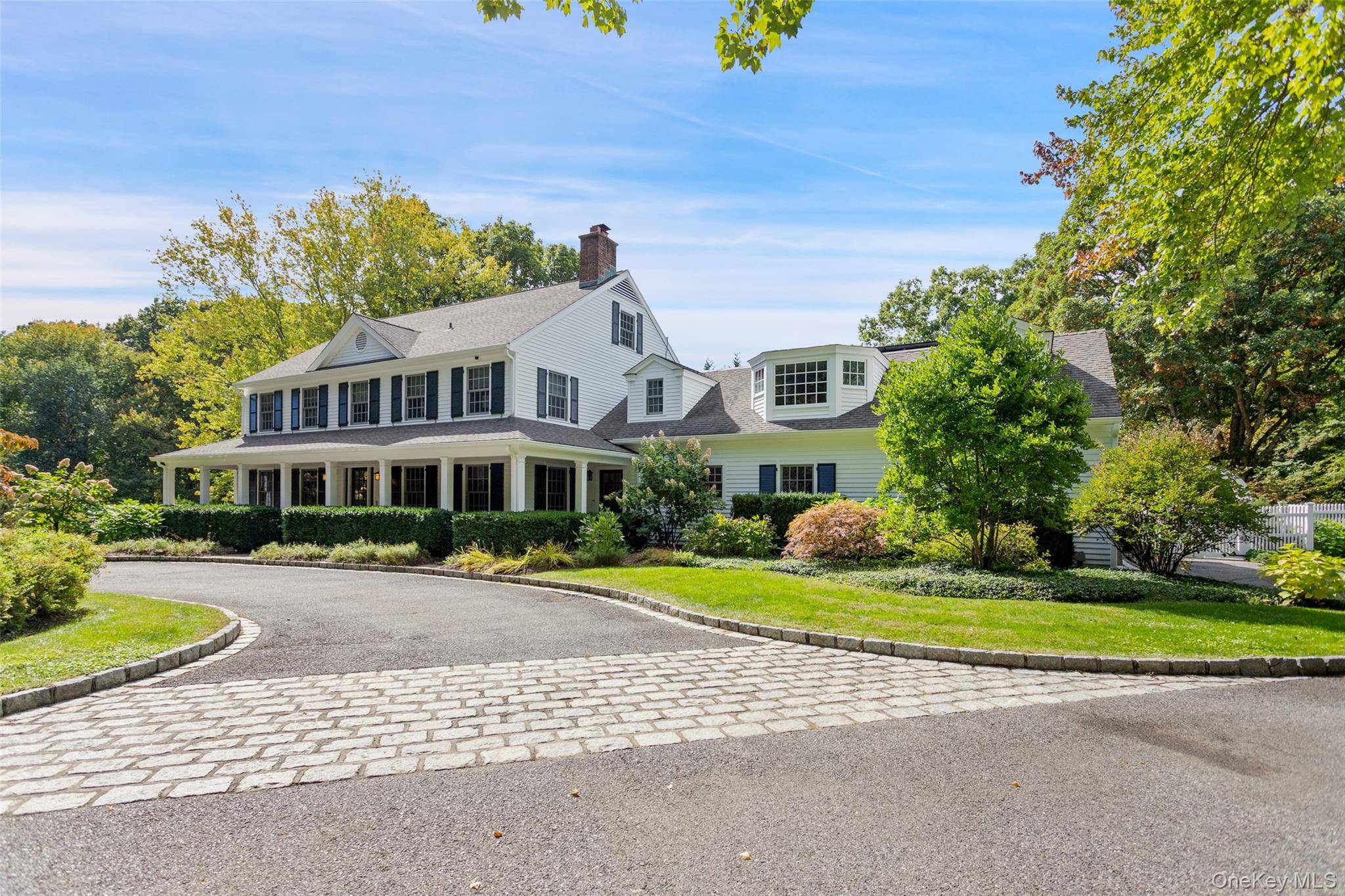 82 Honey Hollow RD, Pound Ridge, NY 10576