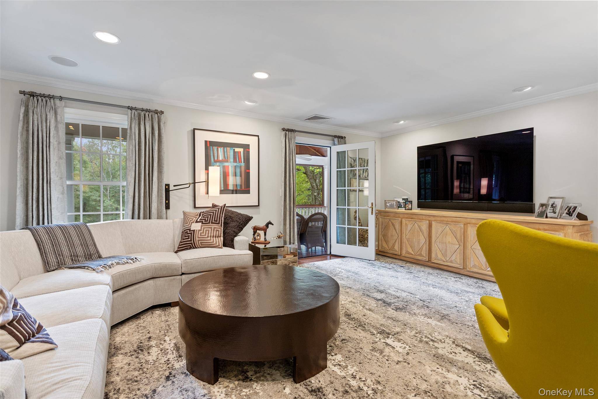 82 Honey Hollow RD, Pound Ridge, NY 10576