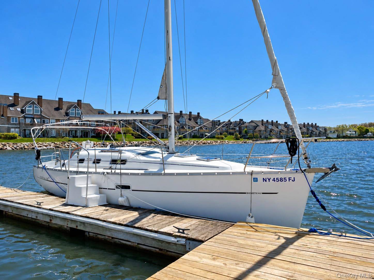 80 Half Moon Bay Marina DR #E-15, Croton-on-hudson, NY 10520