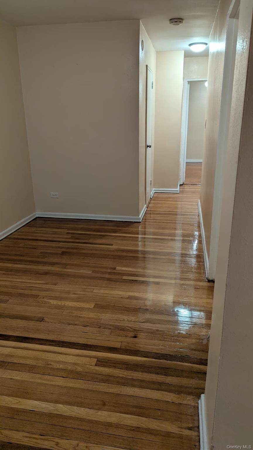 94-30 58th AVE #5K, Elmhurst, NY 11373